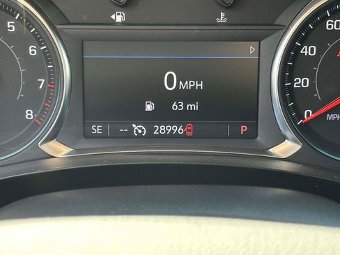 Used 2023 Chevrolet Traverse LT FWD image 27