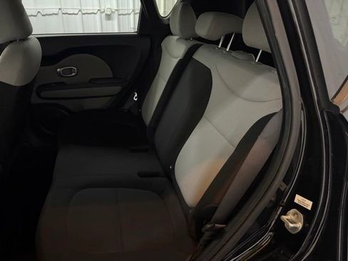 Used 2019 Kia Soul FWD image 17