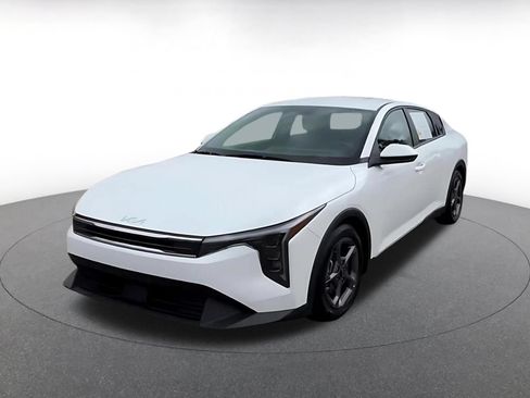 Used 2025 Kia K4 FWD image 7