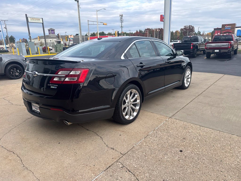 Used 2018 Ford Taurus Limited AWD/4WD image 7