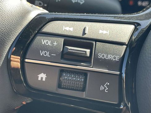 Used 2025 Honda HR-V Sport image 21