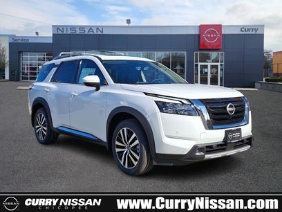 New 2025 Nissan Pathfinder Platinum w/ Cargo Package