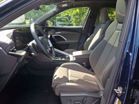 Used 2025 Audi Q5 Premium Plus AWD/4WD image 13