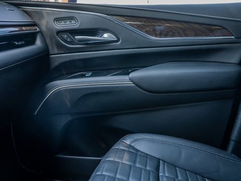 Used 2024 Cadillac Escalade ESV Sport Platinum w/ LPO, ONYX Package image 14