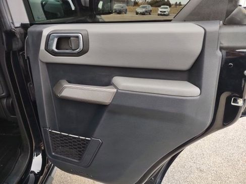 Used 2023 Ford Bronco Everglades image 20