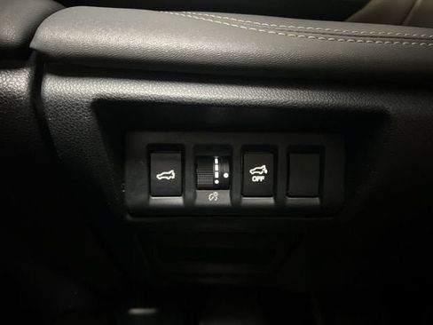Used 2022 Subaru Outback Limited XT AWD/4WD image 18