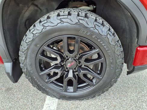 Used 2024 GMC Sierra 1500 Elevation AWD/4WD image 9