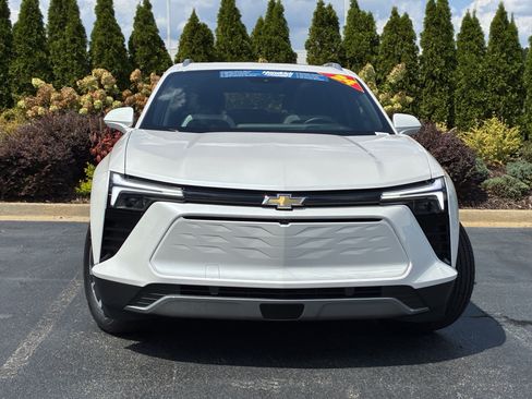 Used 2024 Chevrolet Blazer EV LT AWD/4WD image 5