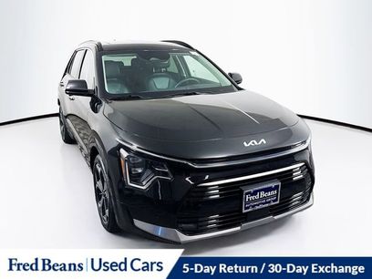 Used 2023 Kia Niro SX Touring