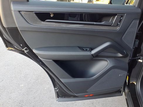 New 2026 Porsche Cayenne GTS image 23