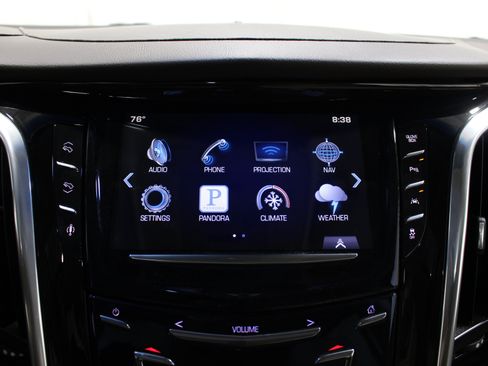 Used 2016 Cadillac Escalade Luxury AWD/4WD image 15