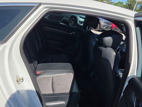 Used 2018 Honda Accord Sport image 14