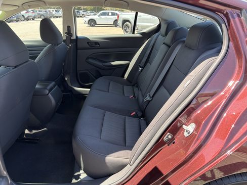 Used 2024 Nissan Altima 2.5 SV image 31