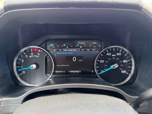 Used 2018 Ford F350 Lariat w/ Lariat Ultimate Package AWD/4WD image 12