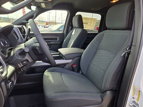 New 2026 RAM 2500 Big Horn AWD/4WD image 15