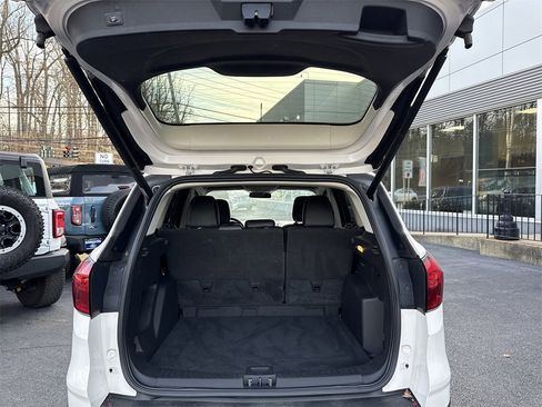 Used 2019 Ford Escape SEL image 31