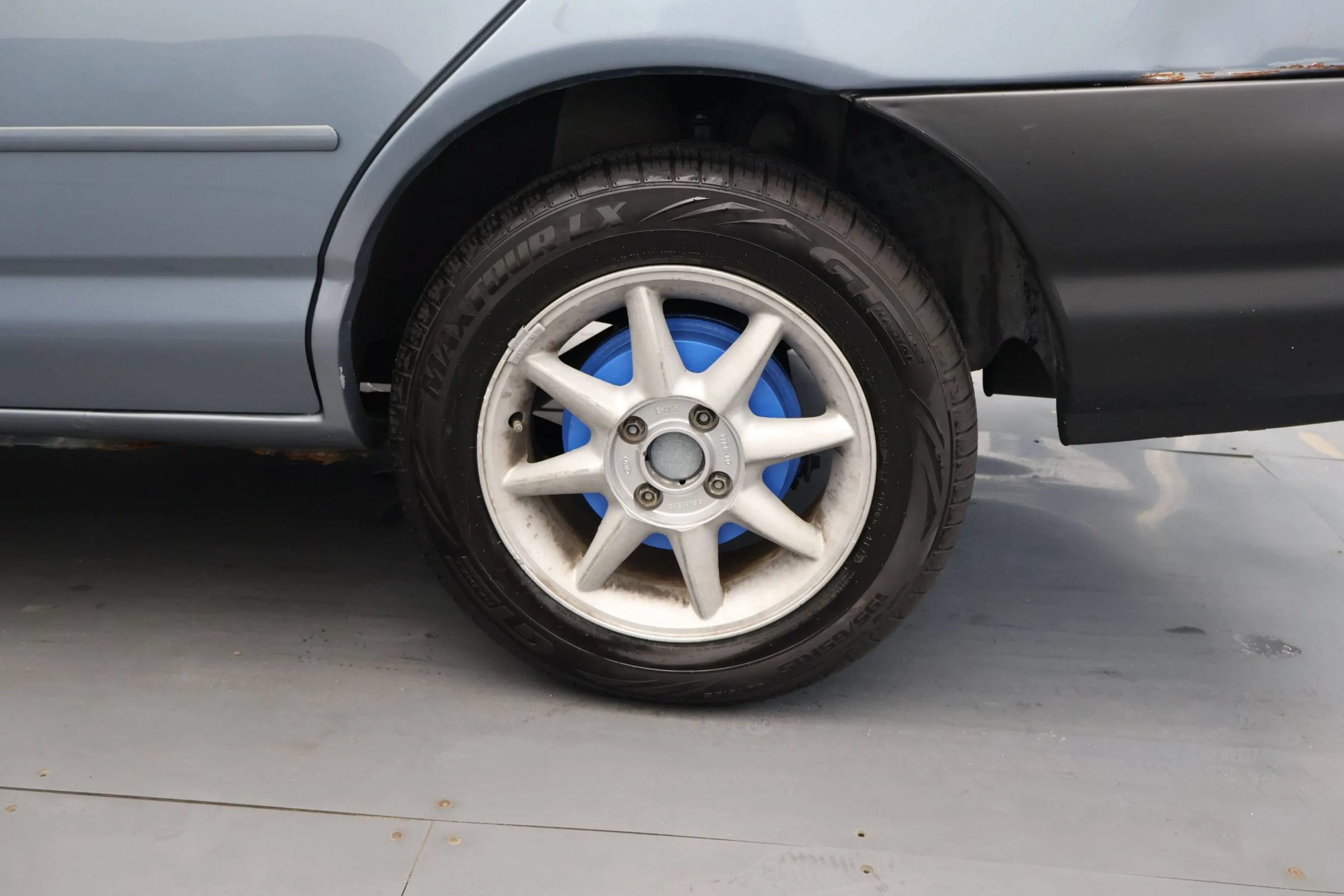 Used 2000 Ford Contour SE FWD image 29