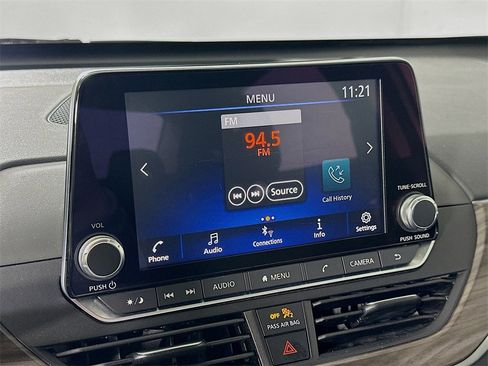 Used 2024 Nissan Altima 2.5 SV image 21