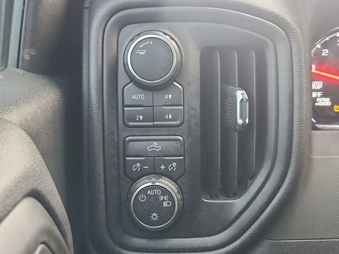 Used 2024 Chevrolet Silverado 1500 Custom Trail Boss AWD/4WD image 17