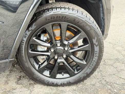 Used 2021 Jeep Grand Cherokee Laredo X AWD/4WD image 89