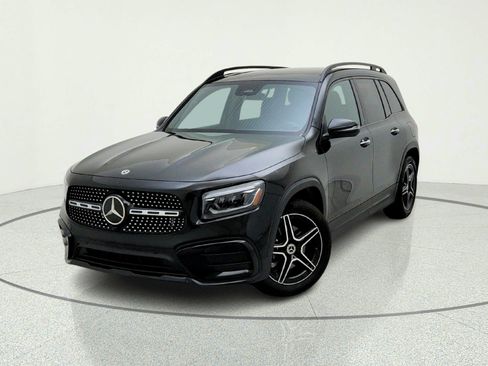 Certified 2024 Mercedes-Benz GLB 250 image 2