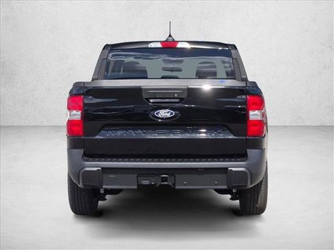 New 2025 Ford Maverick XLT image 6