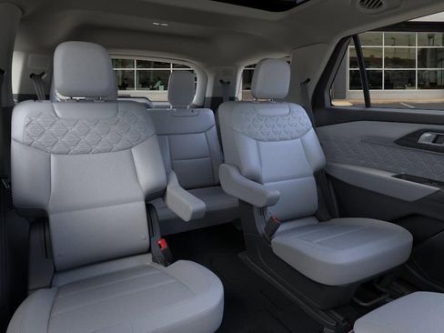 New 2026 Ford Explorer Platinum w/ LUX Leather Package AWD/4WD image 15