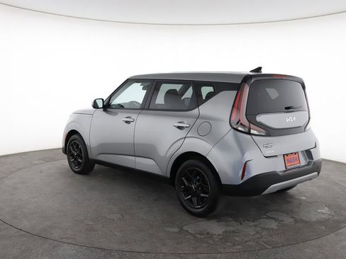 Used 2025 Kia Soul LX w/ LX Technology Package image 9