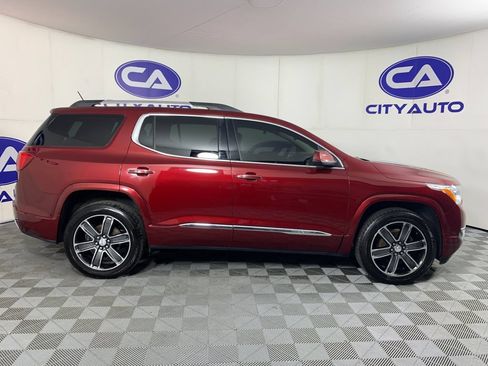 Used 2017 GMC Acadia Denali AWD/4WD image 2