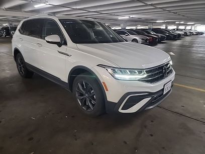 Used 2023 Volkswagen Tiguan SE