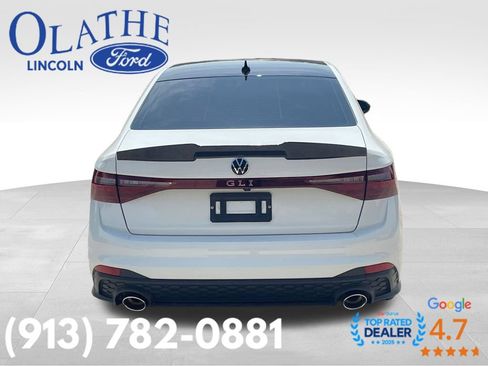 Used 2025 Volkswagen Jetta GLI Autobahn FWD image 4