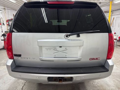 Used 2013 GMC Yukon XL SLT image 5