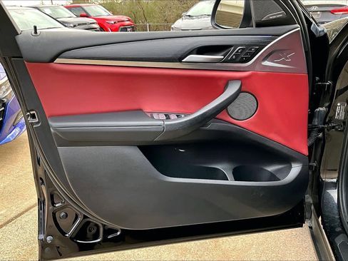 Used 2023 BMW X4 xDrive30i w/ Premium Package image 22