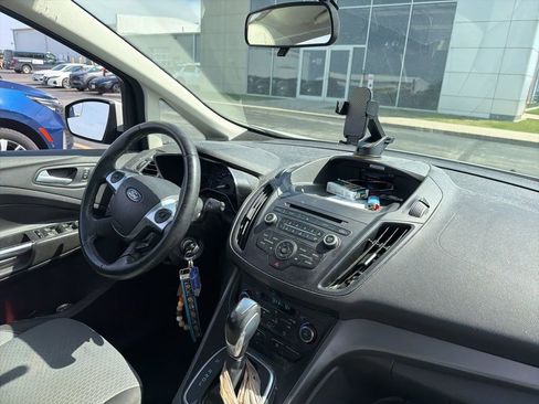 Used 2017 Ford C-MAX SE FWD image 10