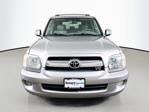 Used 2007 Toyota Sequoia Limited AWD/4WD image 2