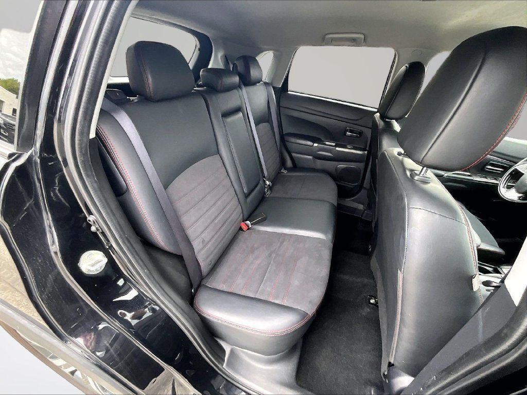 Used 2024 Mitsubishi Outlander Sport AWD image 28