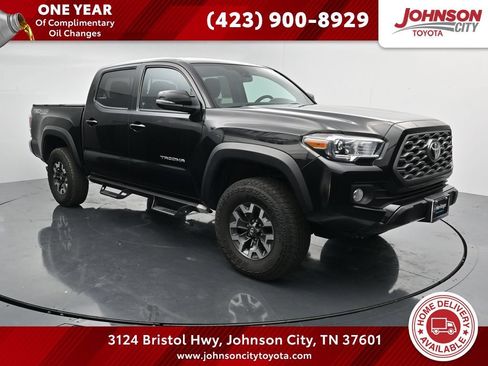 Used 2023 Toyota Tacoma TRD Off-Road AWD/4WD image 1