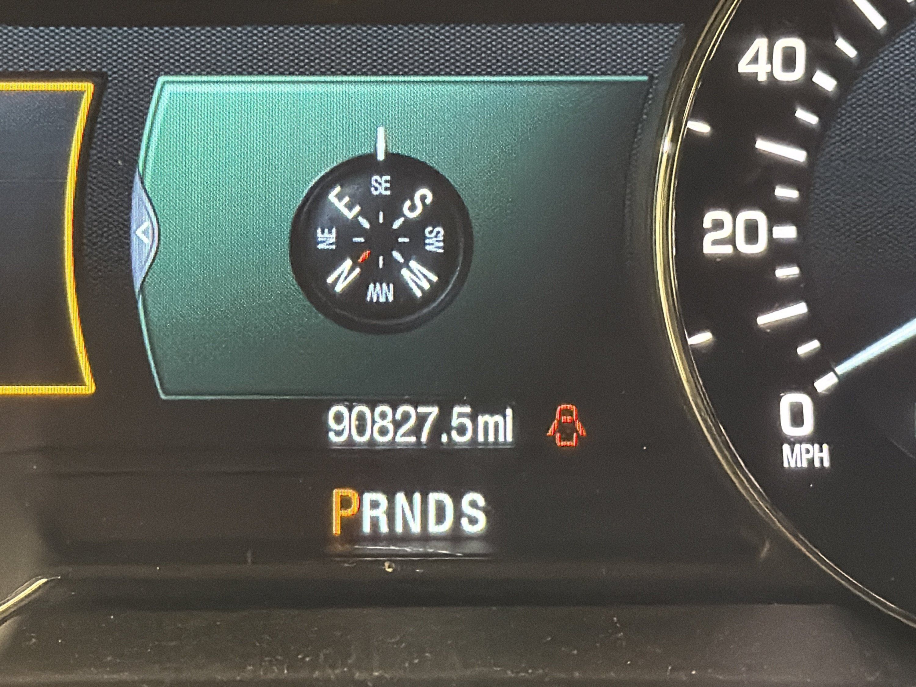 Used 2016 Lincoln MKX Reserve w/ Climate Package FWD image 17