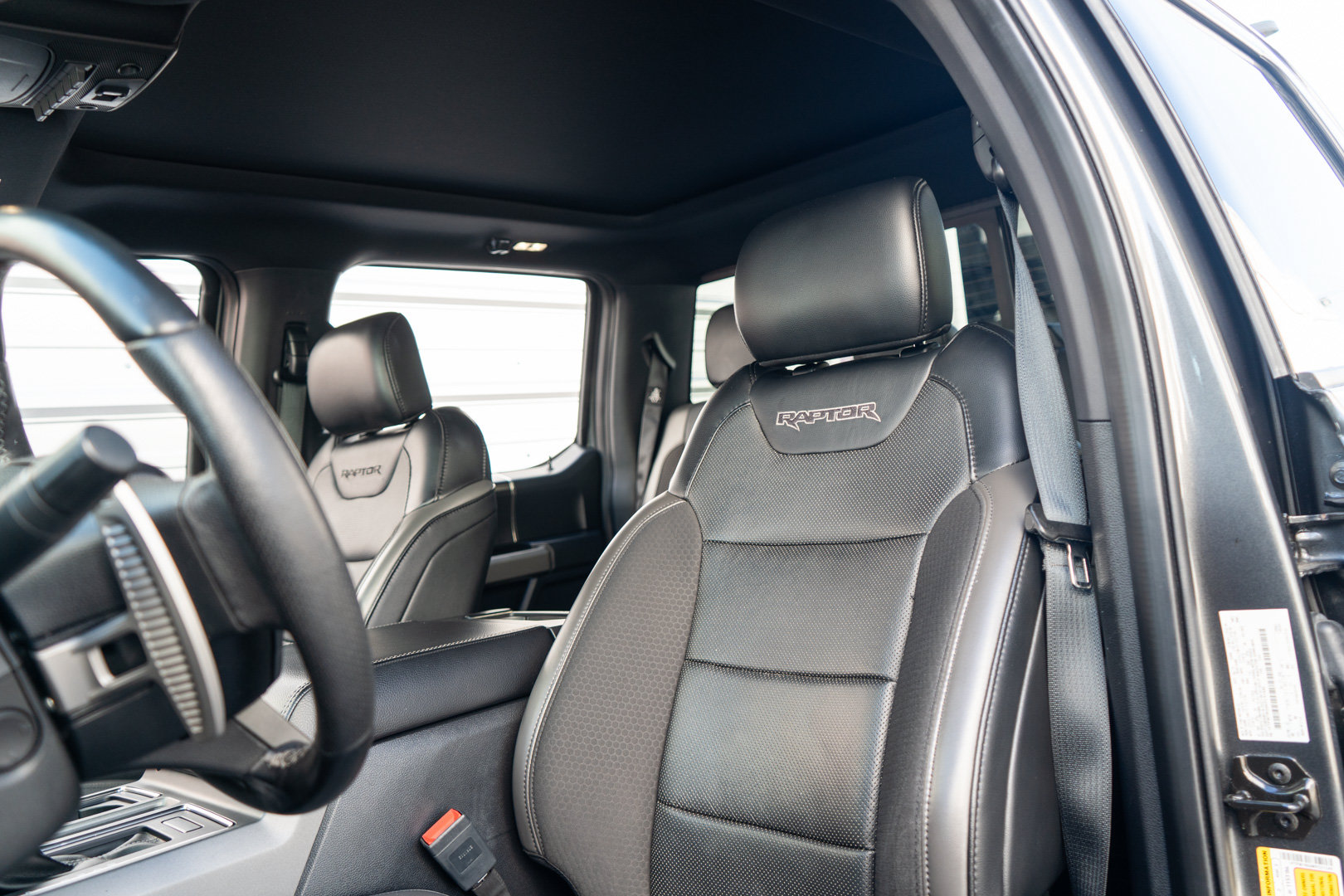 Used 2019 Ford F150 Raptor w/ Equipment Group 802A Luxury AWD/4WD image 9