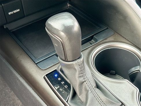 Used 2023 Toyota Camry SE image 16