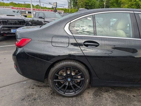 Used 2020 BMW 330i xDrive Sedan w/ Convenience Package AWD/4WD image 8