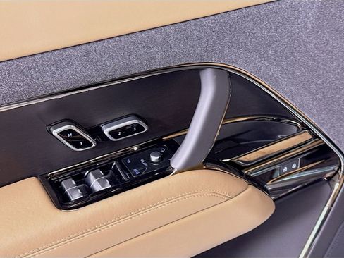 New 2026 Land Rover Range Rover Sport SE AWD/4WD image 25