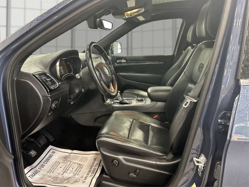 Used 2021 Jeep Grand Cherokee Overland AWD/4WD image 9