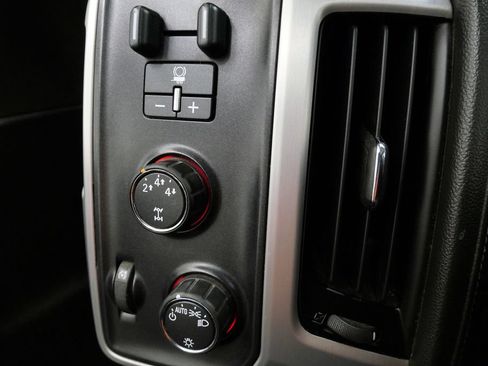 Used 2015 GMC Sierra 3500 SLE AWD/4WD image 25