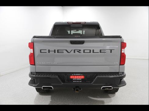 Certified 2024 Chevrolet Silverado 1500 LT Trail Boss w/ Convenience Package II AWD/4WD image 22