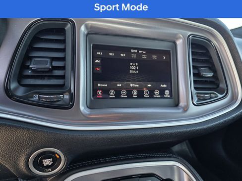 Used 2019 Dodge Challenger SXT image 21