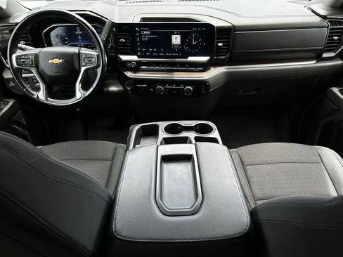 Used 2024 Chevrolet Silverado 2500 LT AWD/4WD image 12