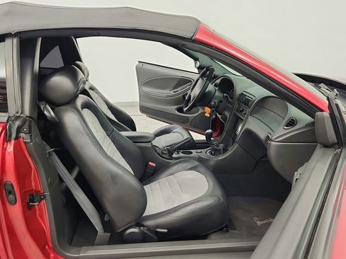 Used 2001 Ford Mustang Cobra image 36
