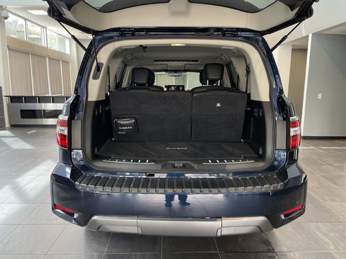 Used 2024 Nissan Armada Platinum w/ Captain's Chairs Package RWD image 40