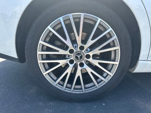 Used 2025 Mercedes-Benz CLA 250 image 7